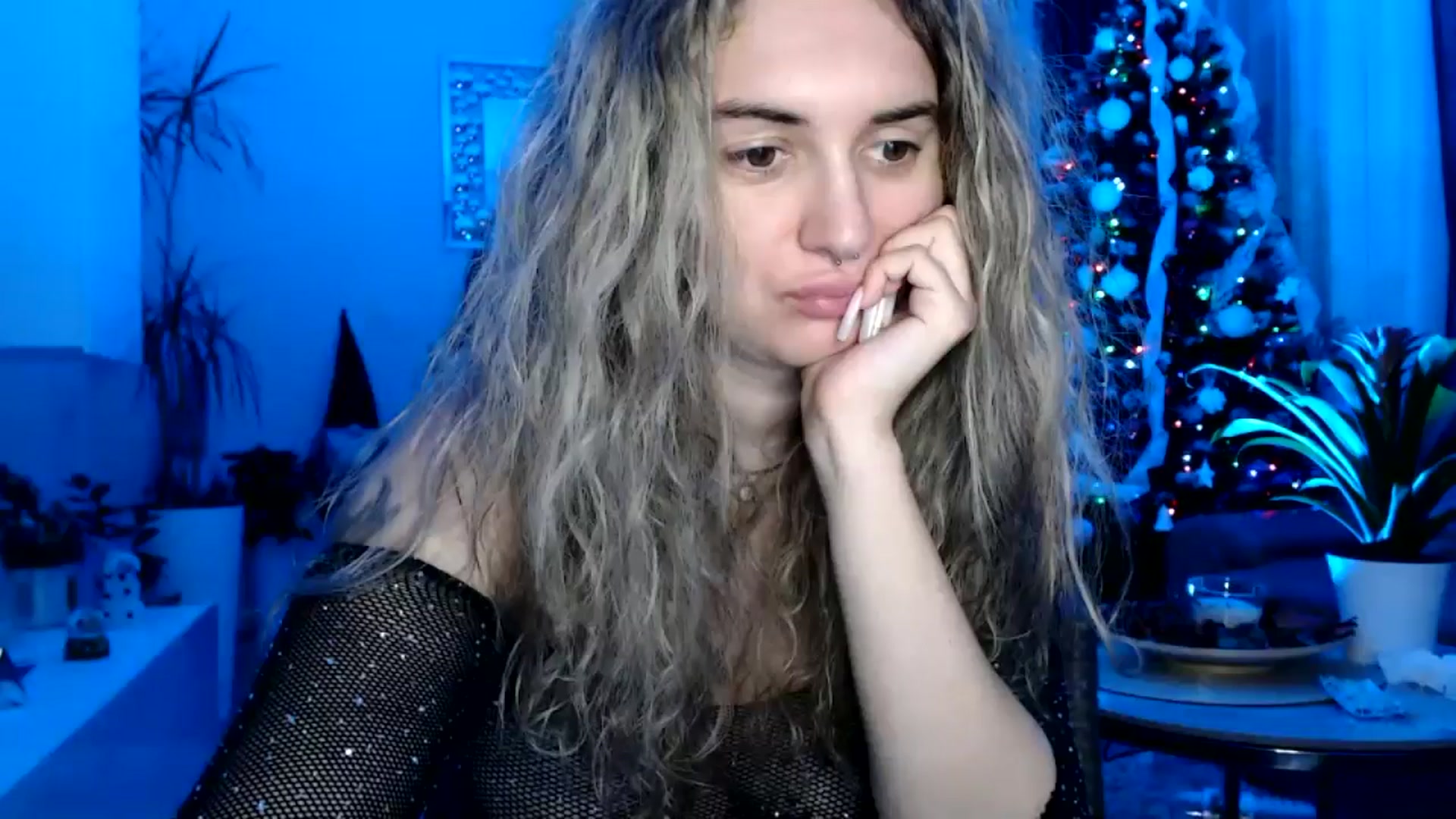 Gallery image thumbnail from MissDivinna's myfreecams stream on, 12/02/2024, 22:57 image 5 of 20