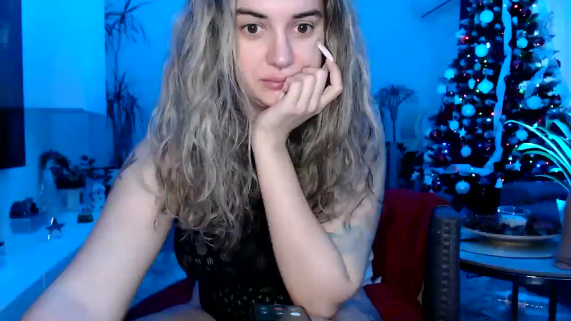 Gallery image thumbnail from MissDivinna's myfreecams stream on, 12/03/2024, 06:38 image 13 of 20