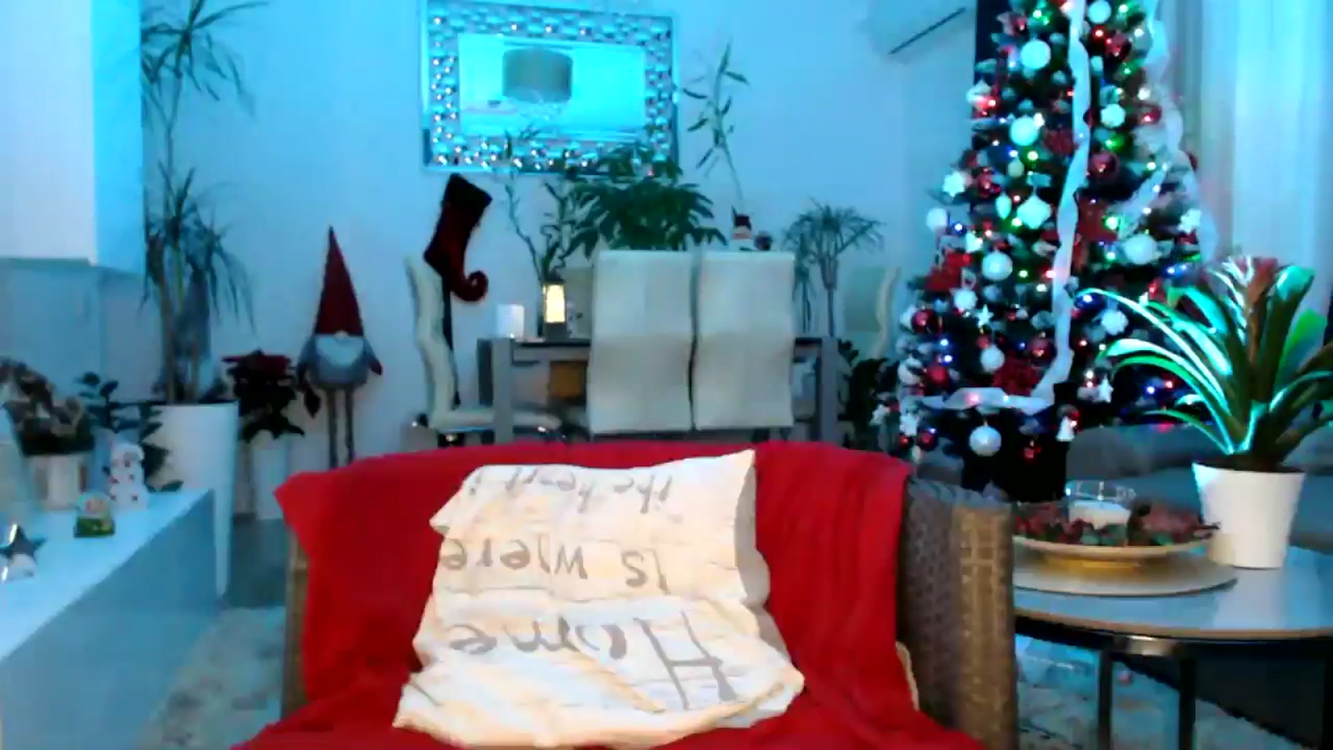 Gallery image thumbnail from MissDivinna's myfreecams stream on, 12/03/2024, 21:15 image 11 of 20