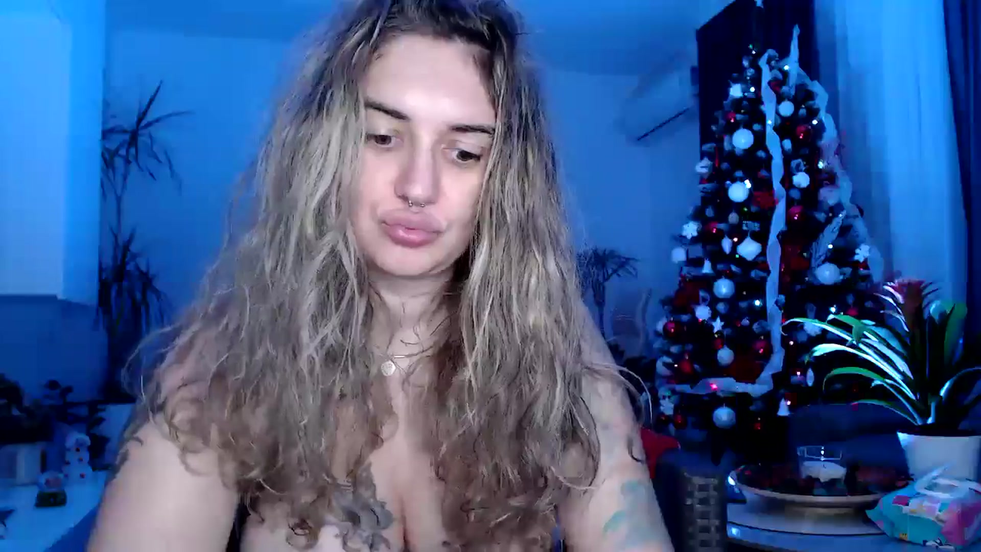 Gallery image thumbnail from MissDivinna's myfreecams stream on, 12/05/2024, 04:53 image 2 of 20