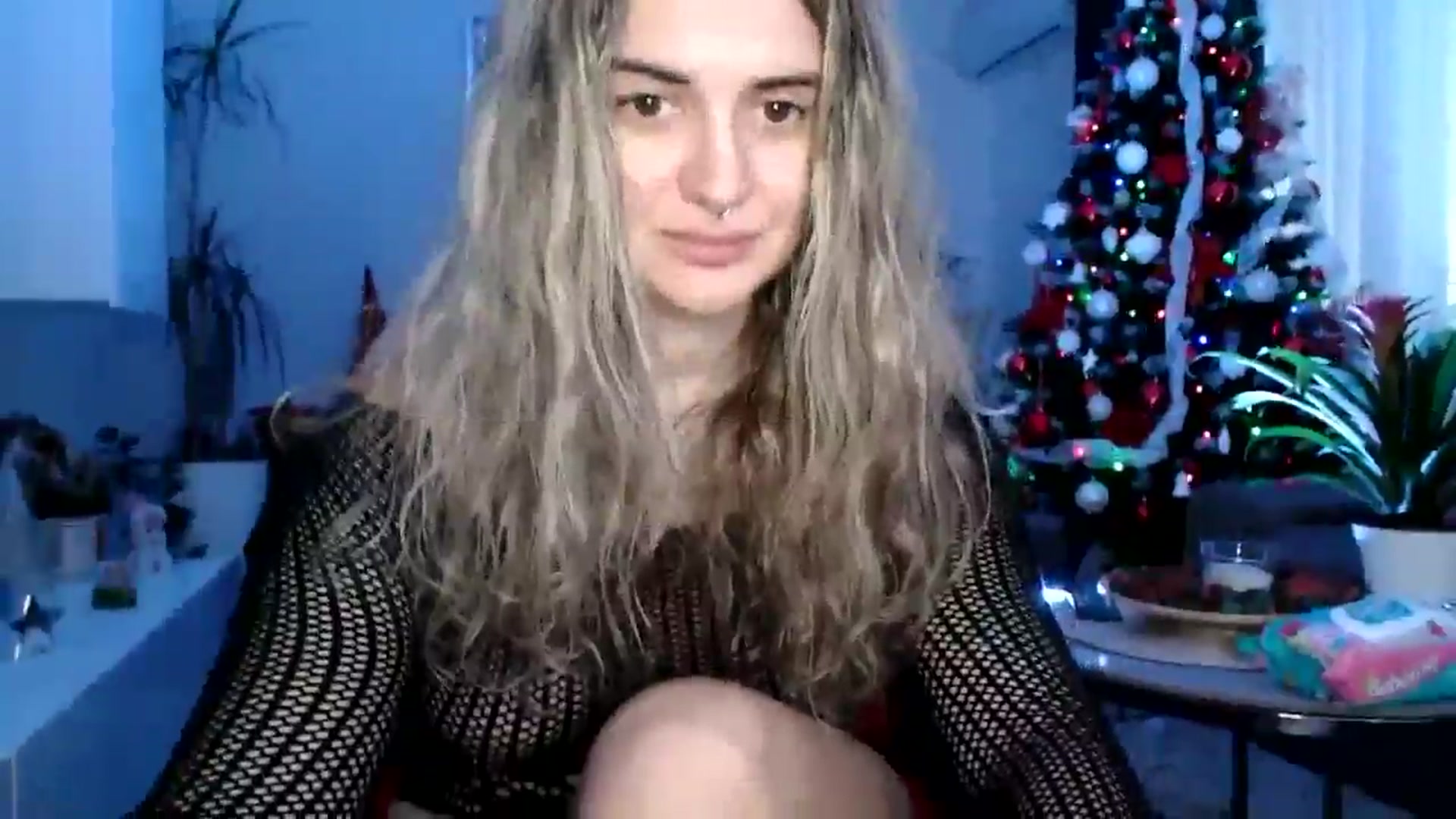 Gallery image thumbnail from MissDivinna's myfreecams stream on, 12/05/2024, 06:58 image 13 of 20