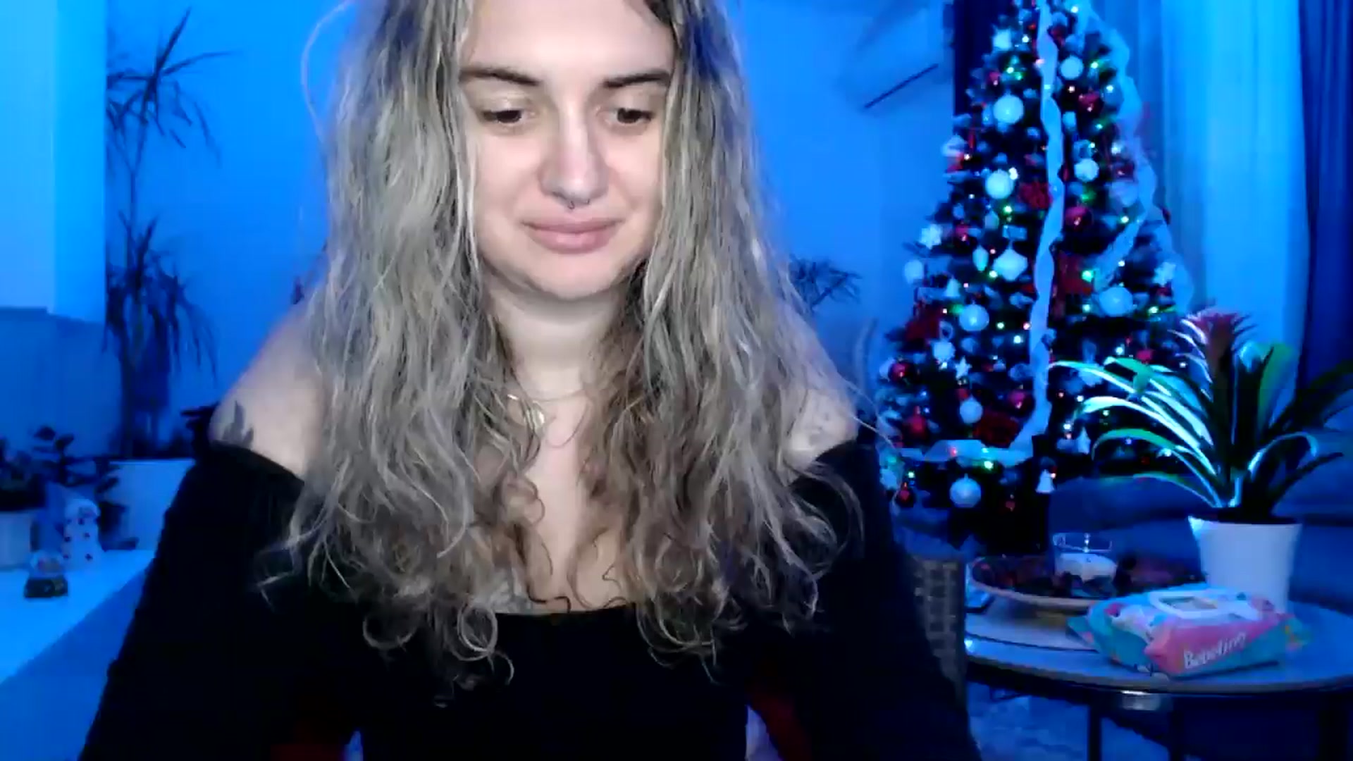 Gallery image thumbnail from MissDivinna's myfreecams stream on, 12/06/2024, 01:50 image 16 of 20