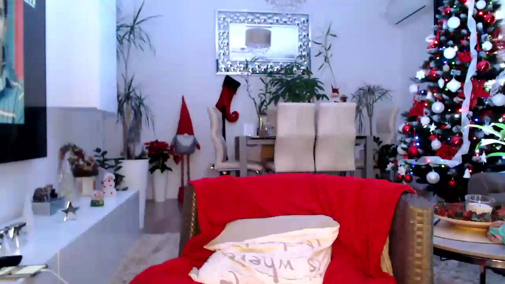 Gallery image thumbnail from MissDivinna's myfreecams stream on, 12/06/2024, 07:03 image 19 of 20