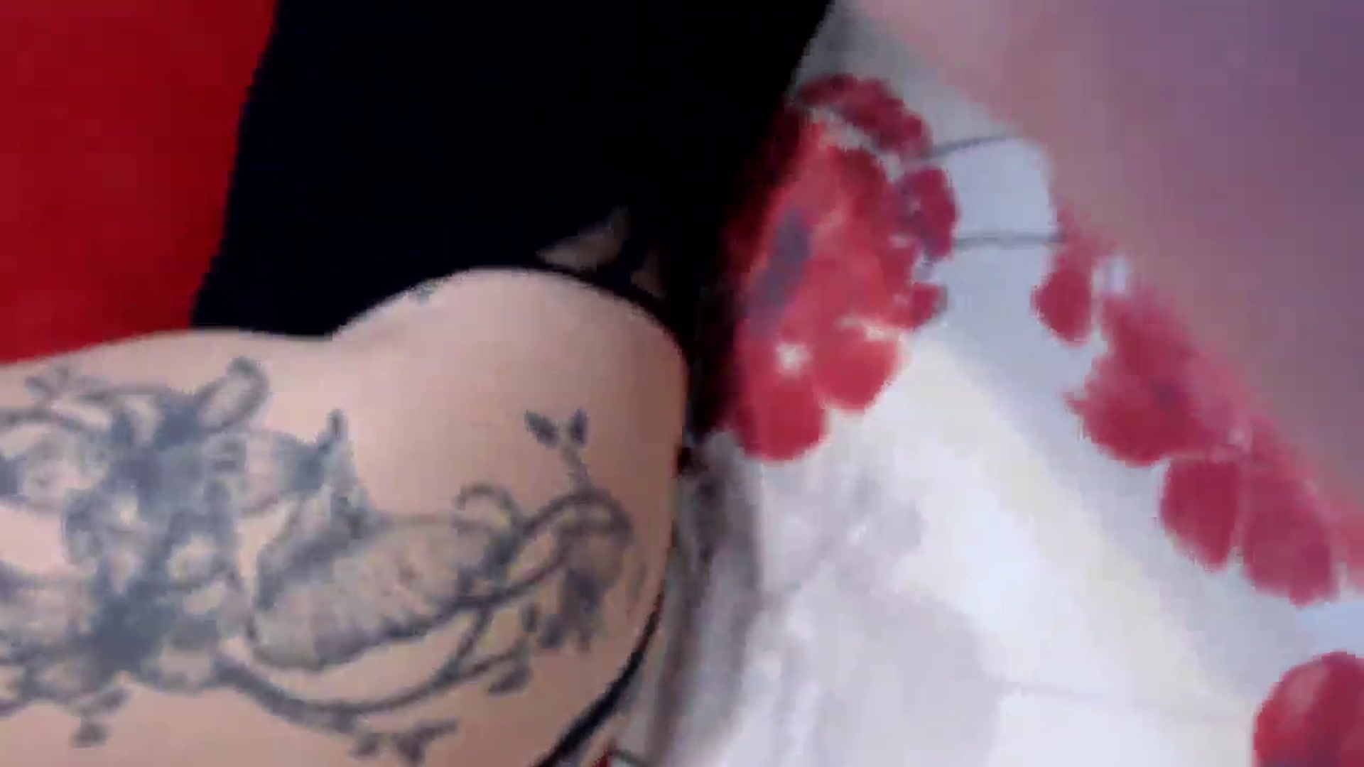 Gallery image thumbnail from MissDivinna's myfreecams stream on, 12/07/2024, 22:52 image 10 of 20