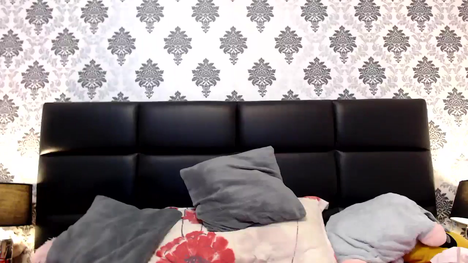 Gallery image thumbnail from MissDivinna's myfreecams stream on, 12/10/2024, 02:01 image 14 of 20