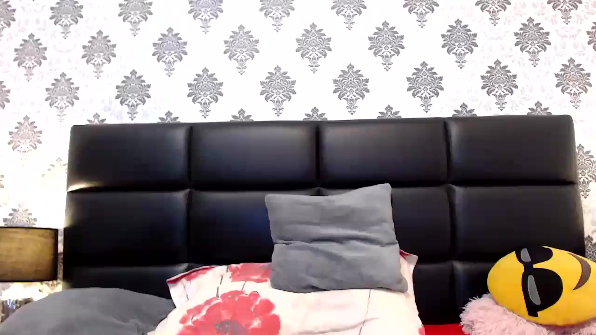 Gallery image thumbnail from MissDivinna's myfreecams stream on, 12/12/2024, 03:15 image 19 of 20