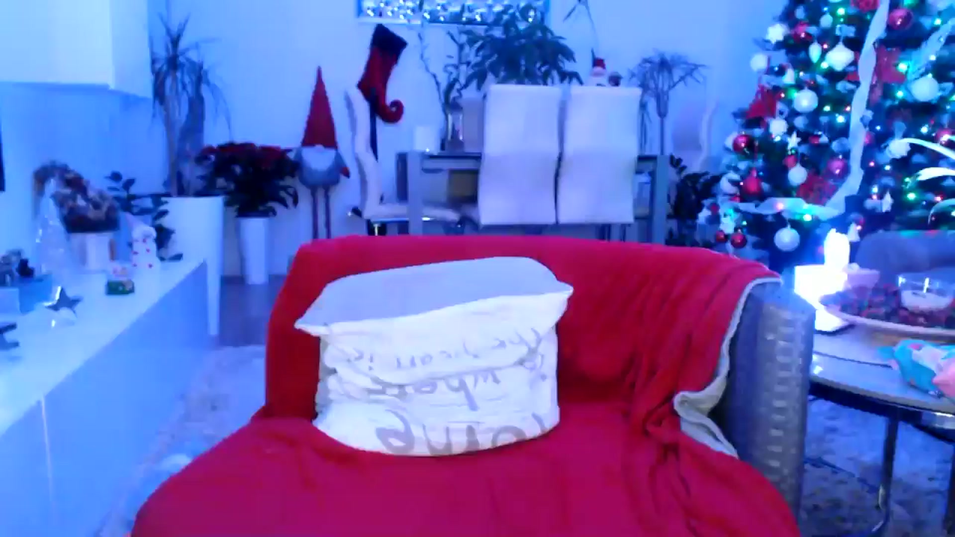 Gallery image thumbnail from MissDivinna's myfreecams stream on, 12/17/2024, 01:41 image 1 of 20