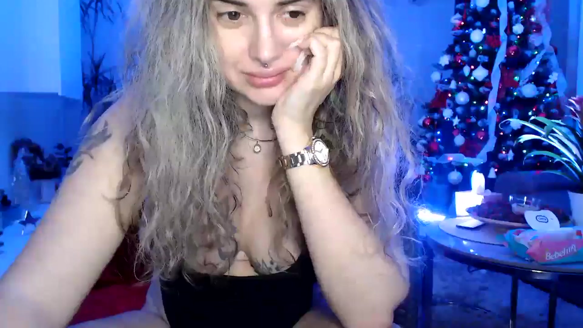 Gallery image thumbnail from MissDivinna's myfreecams stream on, 12/17/2024, 03:23 image 3 of 20