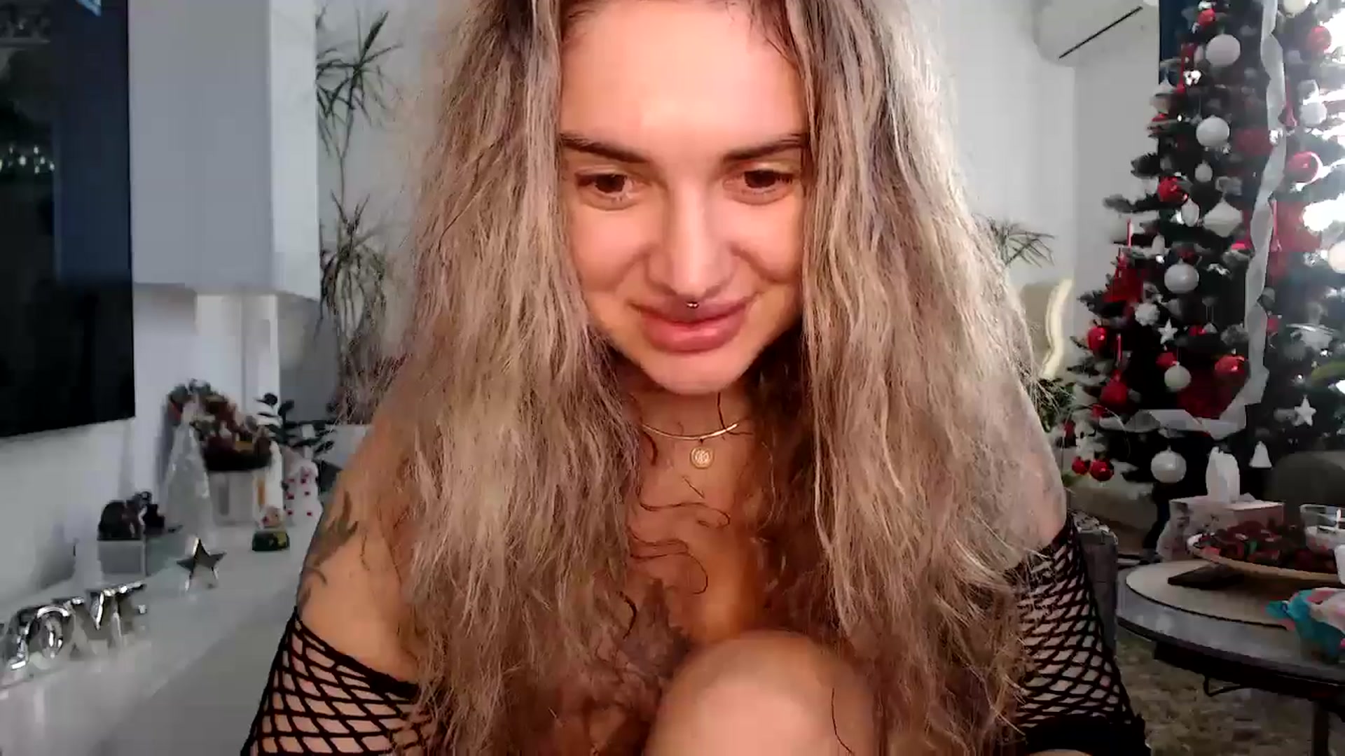 Gallery image thumbnail from MissDivinna's myfreecams stream on, 12/17/2024, 07:33 image 20 of 20