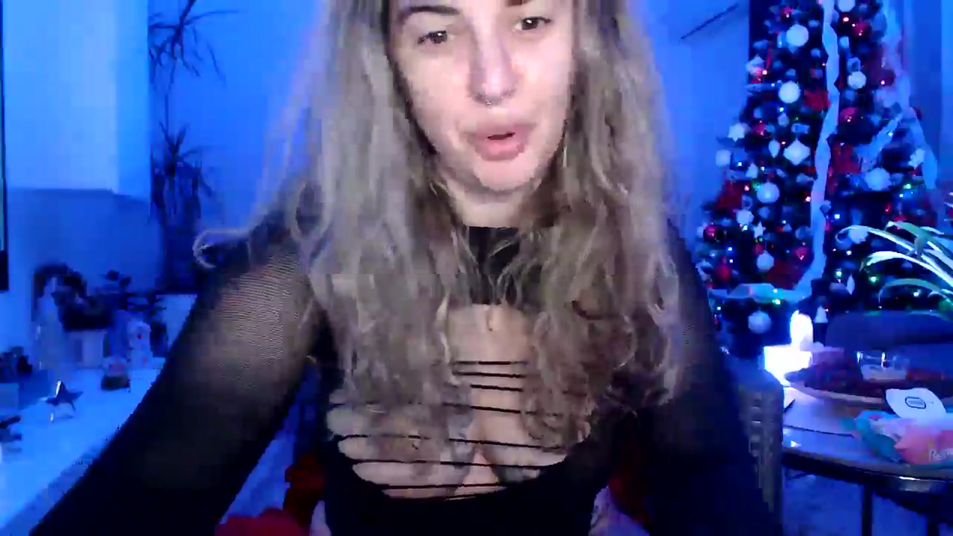 Gallery image thumbnail from MissDivinna's myfreecams stream on, 12/18/2024, 24:00 image 12 of 20
