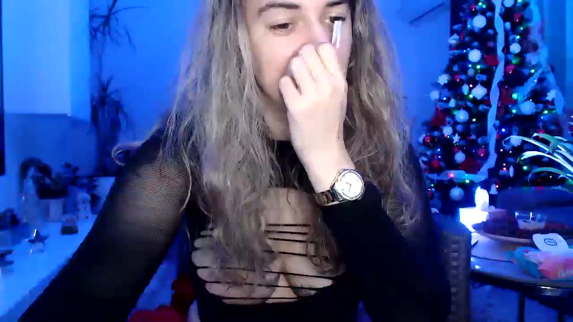 Gallery image thumbnail from MissDivinna's myfreecams stream on, 12/18/2024, 24:00 image 13 of 20