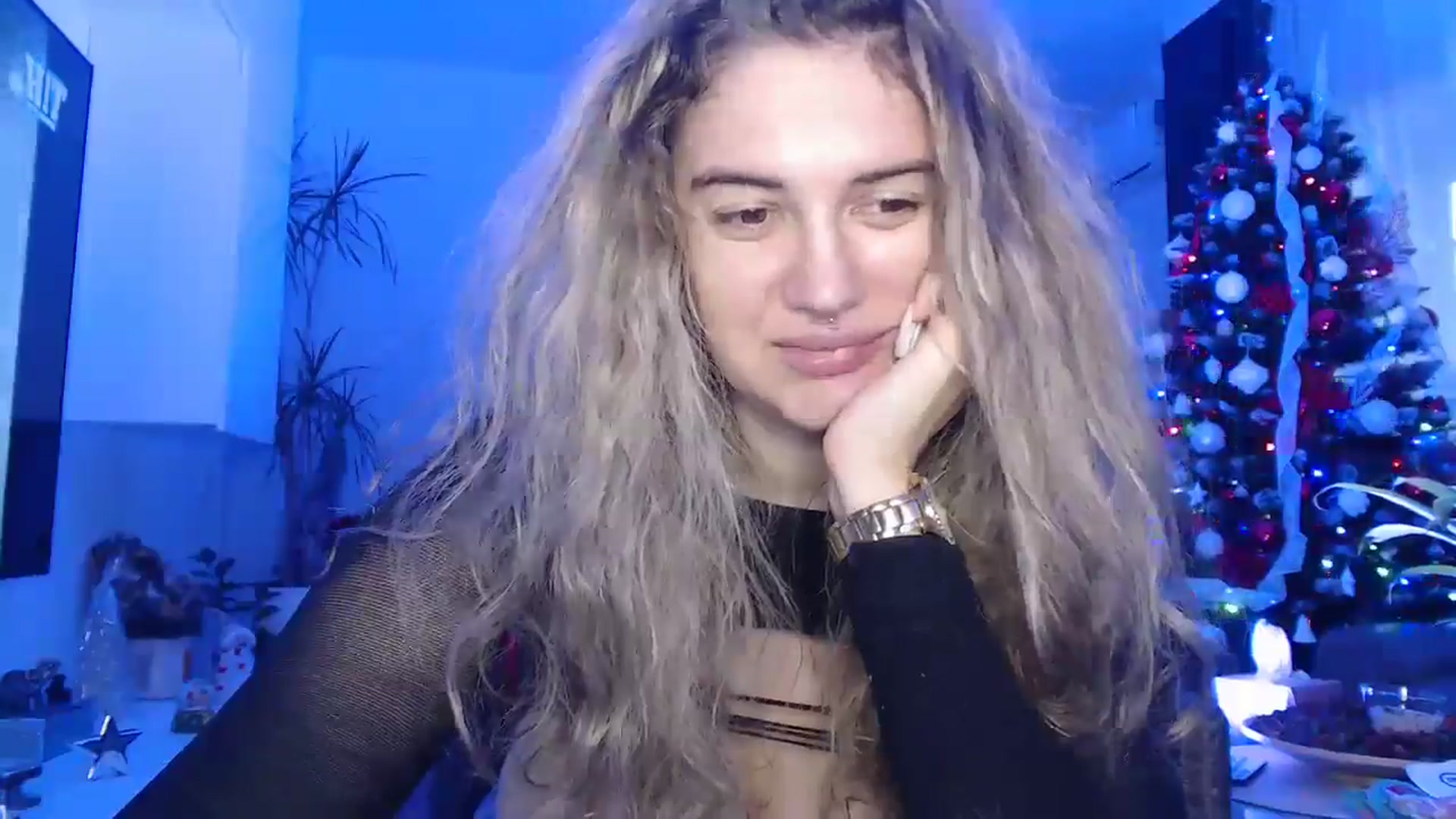 Gallery image thumbnail from MissDivinna's myfreecams stream on, 12/18/2024, 07:09 image 5 of 20