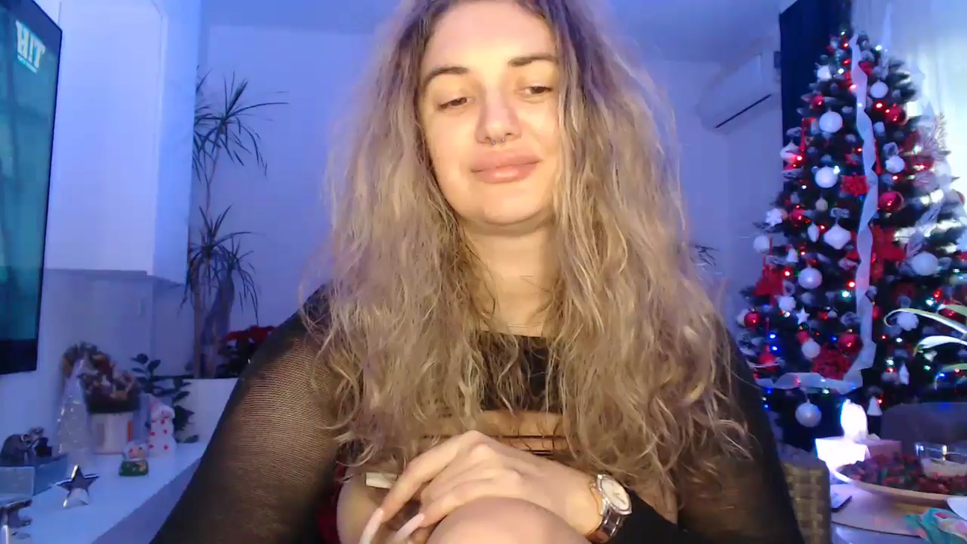 Gallery image thumbnail from MissDivinna's myfreecams stream on, 12/18/2024, 07:09 image 7 of 20
