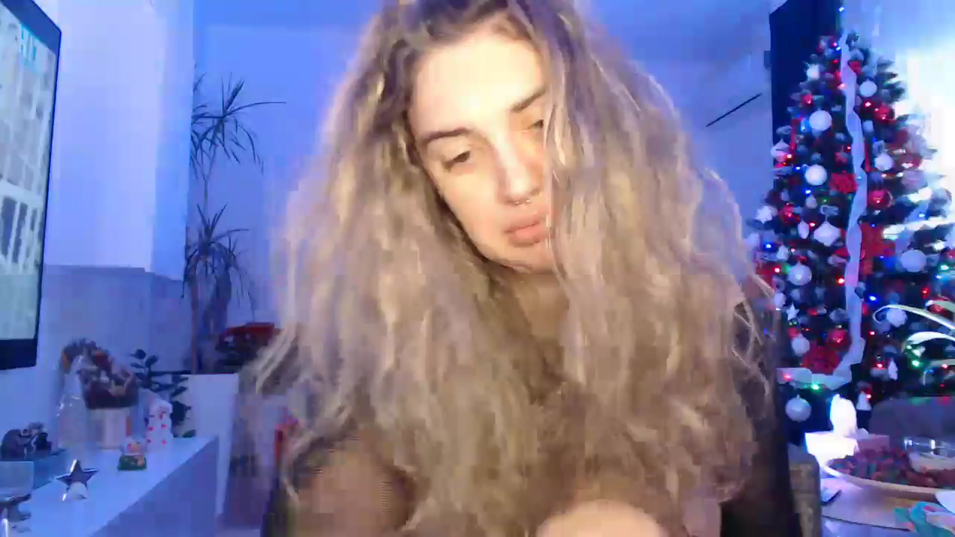 Gallery image thumbnail from MissDivinna's myfreecams stream on, 12/18/2024, 07:09 image 8 of 20