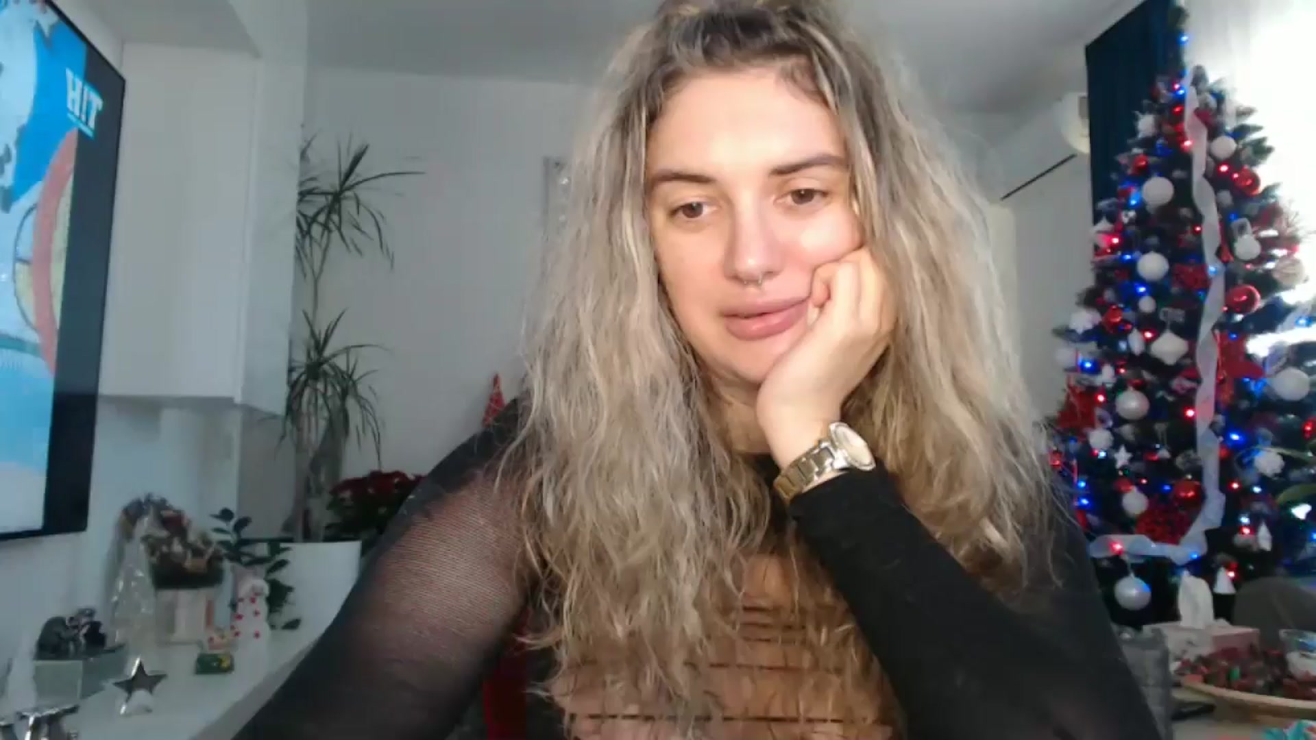 Gallery image thumbnail from MissDivinna's myfreecams stream on, 12/18/2024, 07:09 image 12 of 20
