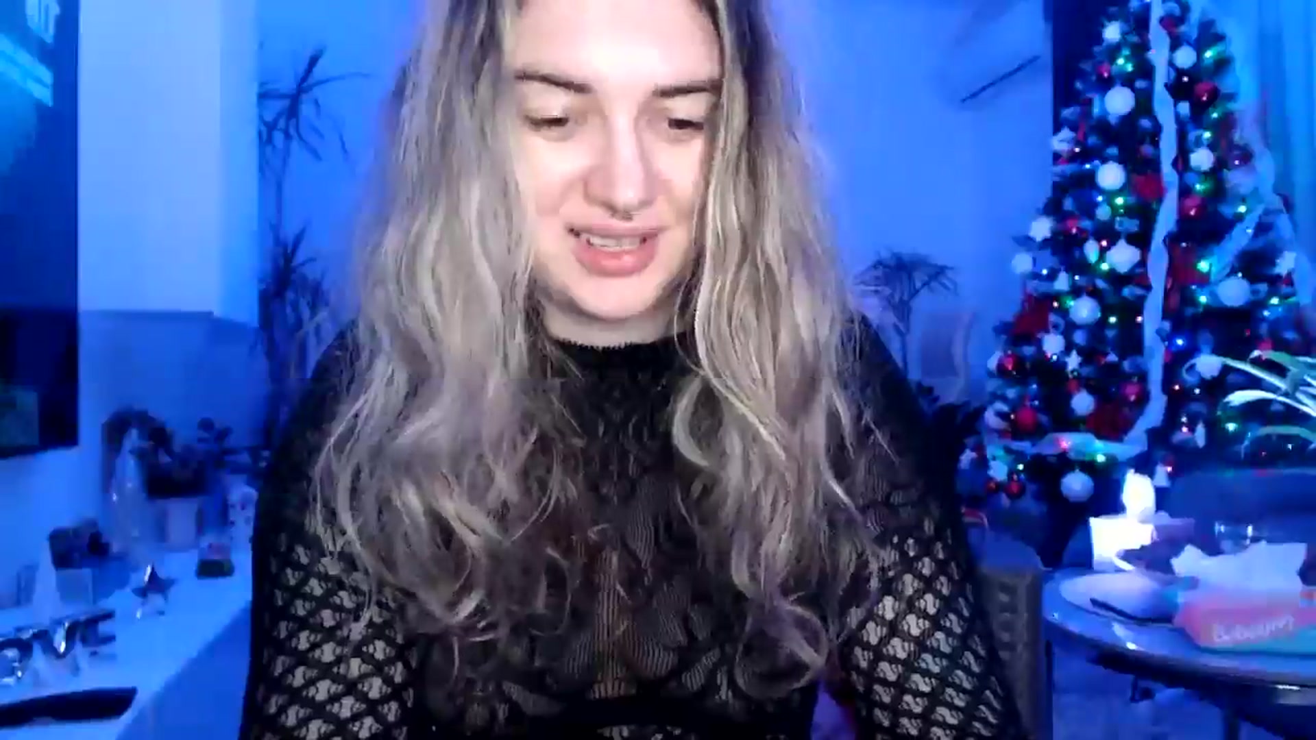 Gallery image thumbnail from MissDivinna's myfreecams stream on, 12/19/2024, 24:09 image 11 of 20