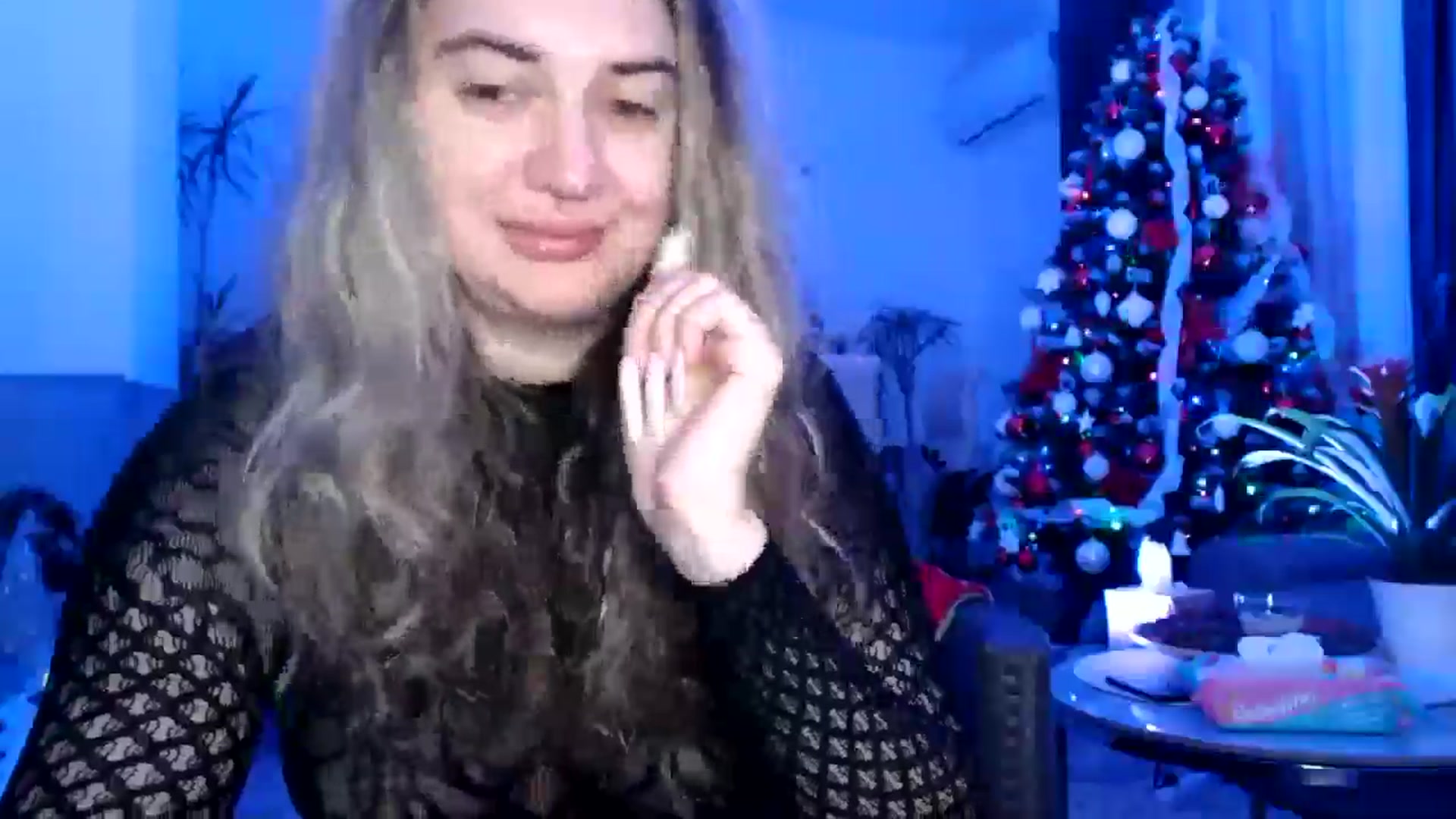 Gallery image thumbnail from MissDivinna's myfreecams stream on, 12/19/2024, 24:09 image 16 of 20
