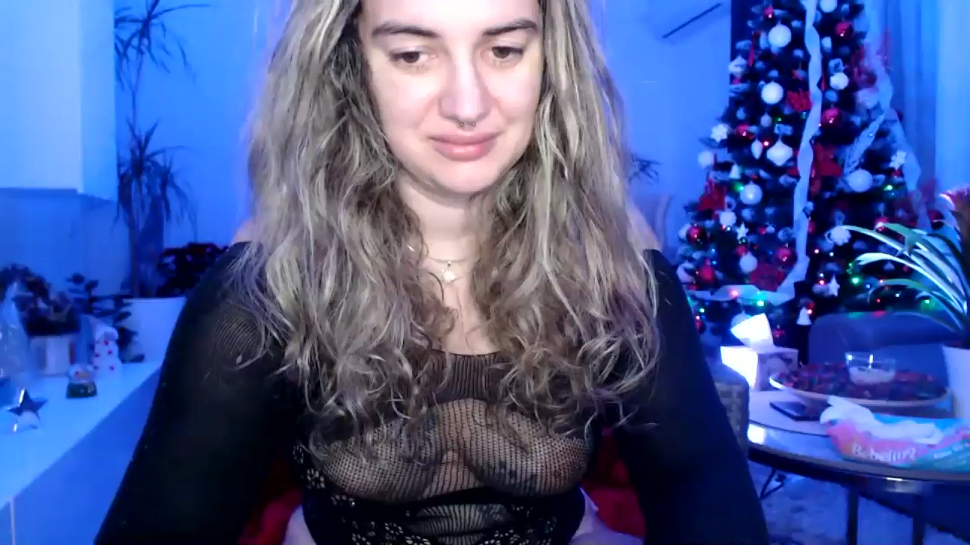 Gallery image thumbnail from MissDivinna's myfreecams stream on, 12/20/2024, 02:03 image 1 of 20