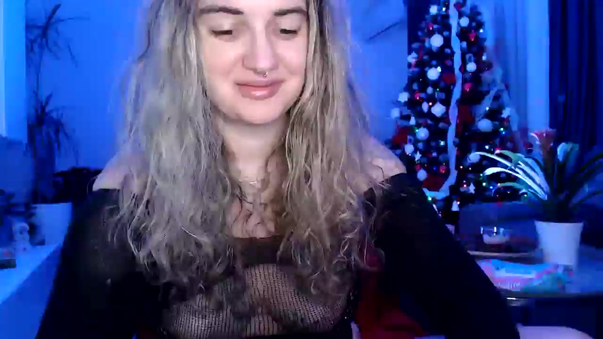 Gallery image thumbnail from MissDivinna's myfreecams stream on, 12/20/2024, 05:05 image 19 of 20