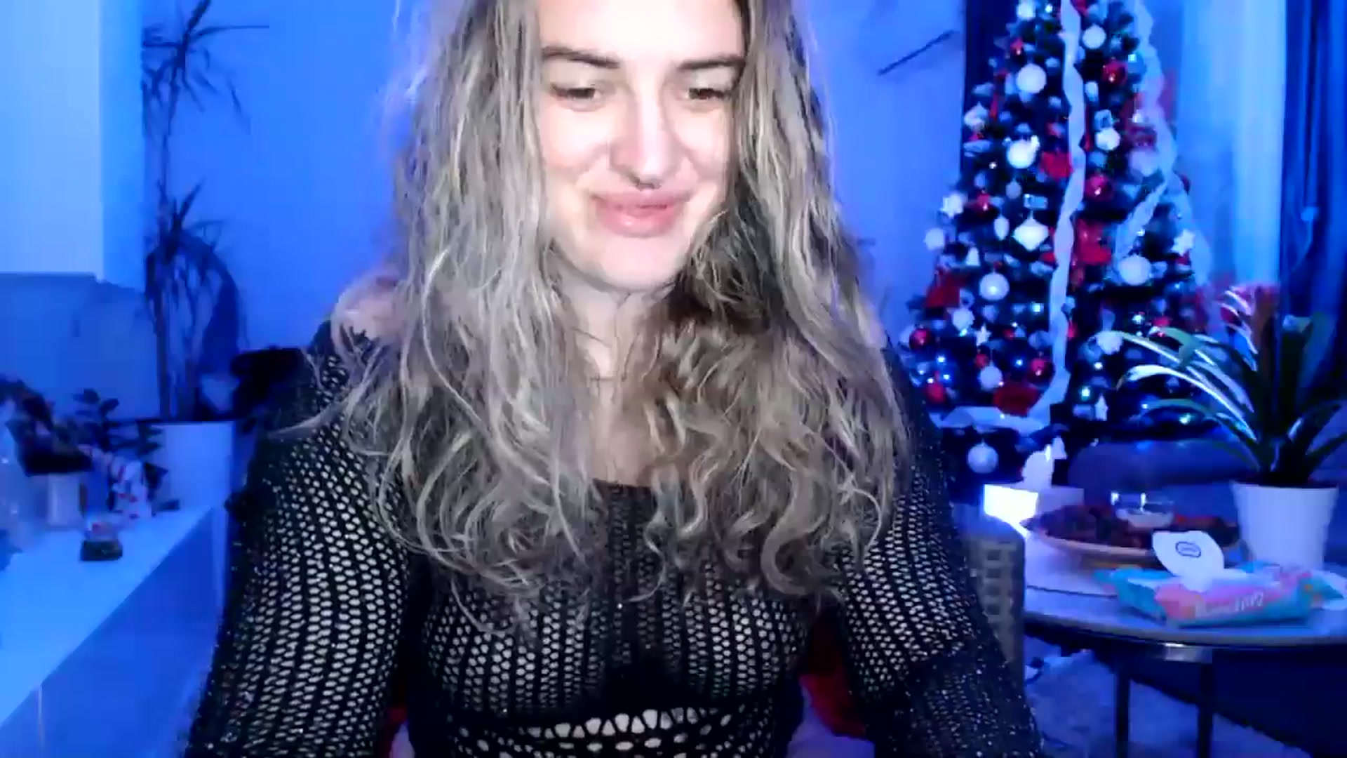 Gallery image thumbnail from MissDivinna's myfreecams stream on, 12/24/2024, 24:51 image 12 of 20