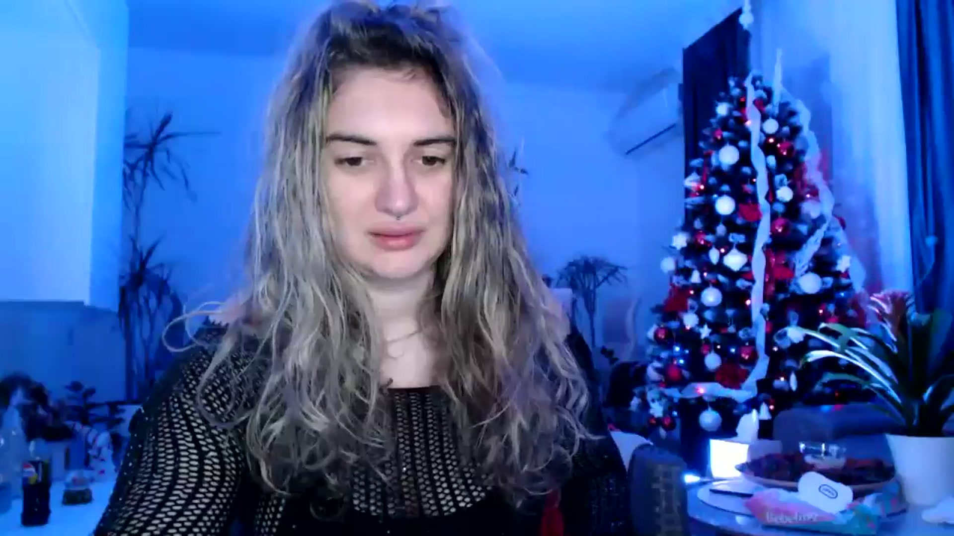 Gallery image thumbnail from MissDivinna's myfreecams stream on, 12/24/2024, 04:00 image 19 of 20
