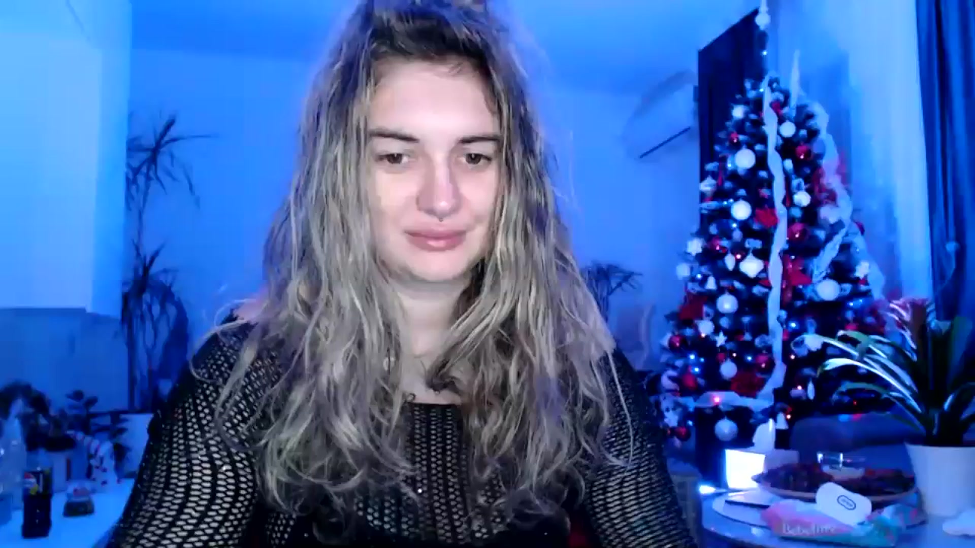 Gallery image thumbnail from MissDivinna's myfreecams stream on, 12/24/2024, 04:00 image 18 of 20