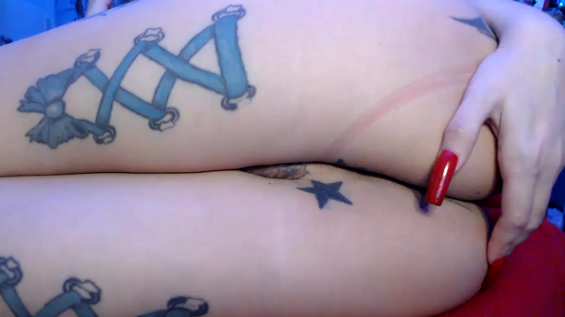 Gallery image thumbnail from MissDivinna's myfreecams stream on, 12/25/2024, 21:05 image 4 of 20