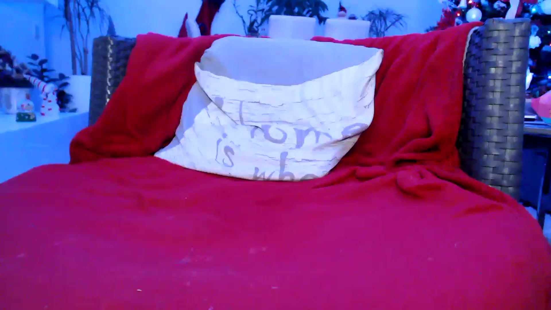 Gallery image thumbnail from MissDivinna's myfreecams stream on, 12/25/2024, 21:05 image 5 of 20