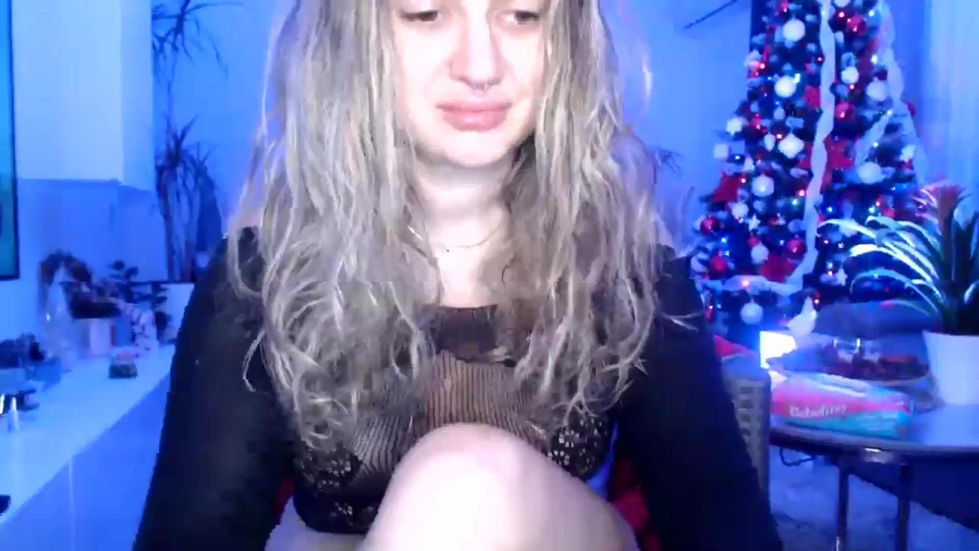 Gallery image thumbnail from MissDivinna's myfreecams stream on, 12/28/2024, 23:11 image 10 of 20