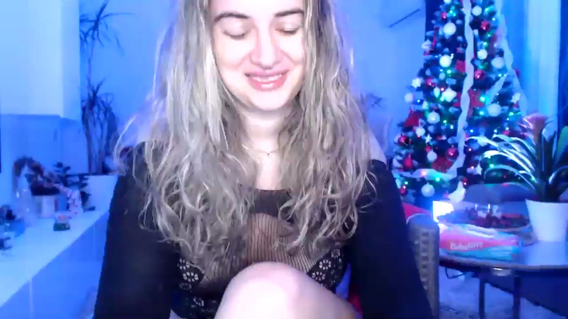 Gallery image thumbnail from MissDivinna's myfreecams stream on, 12/28/2024, 23:34 image 4 of 20