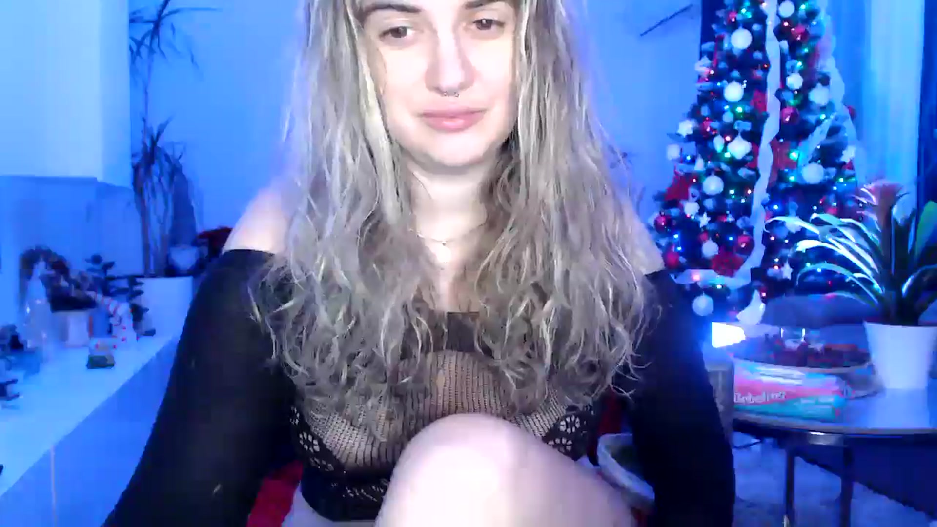 Gallery image thumbnail from MissDivinna's myfreecams stream on, 12/29/2024, 03:03 image 10 of 20
