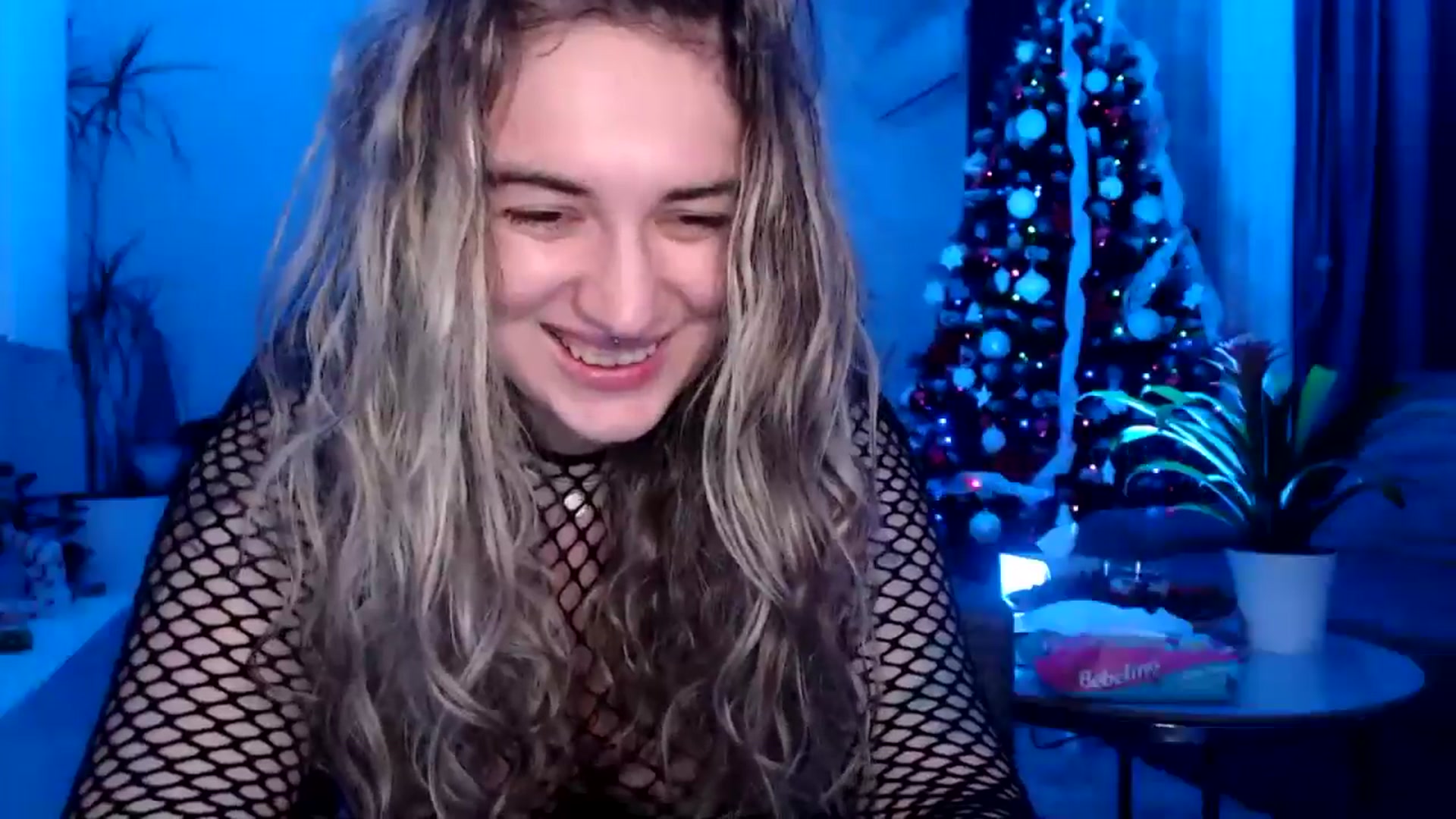 Gallery image thumbnail from MissDivinna's myfreecams stream on, 12/30/2024, 24:31 image 20 of 20