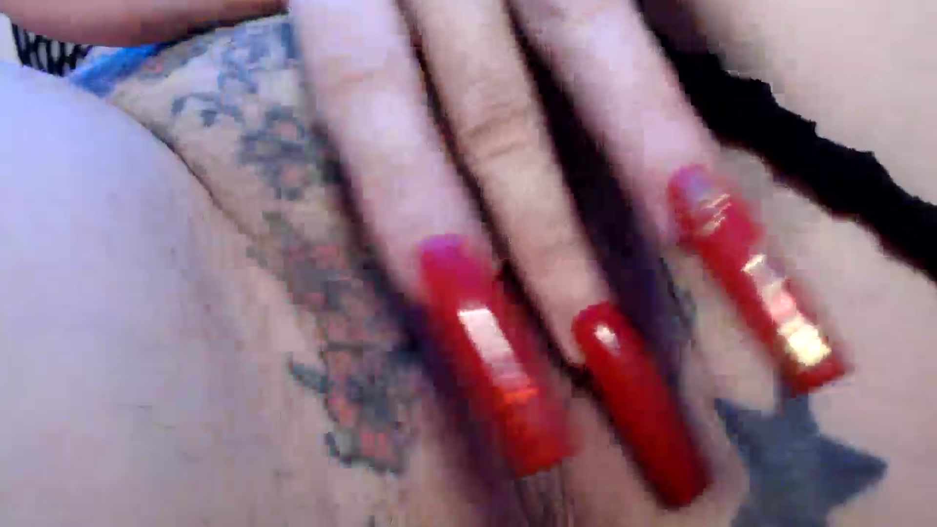 Gallery image thumbnail from MissDivinna's myfreecams stream on, 12/31/2024, 02:20 image 13 of 20