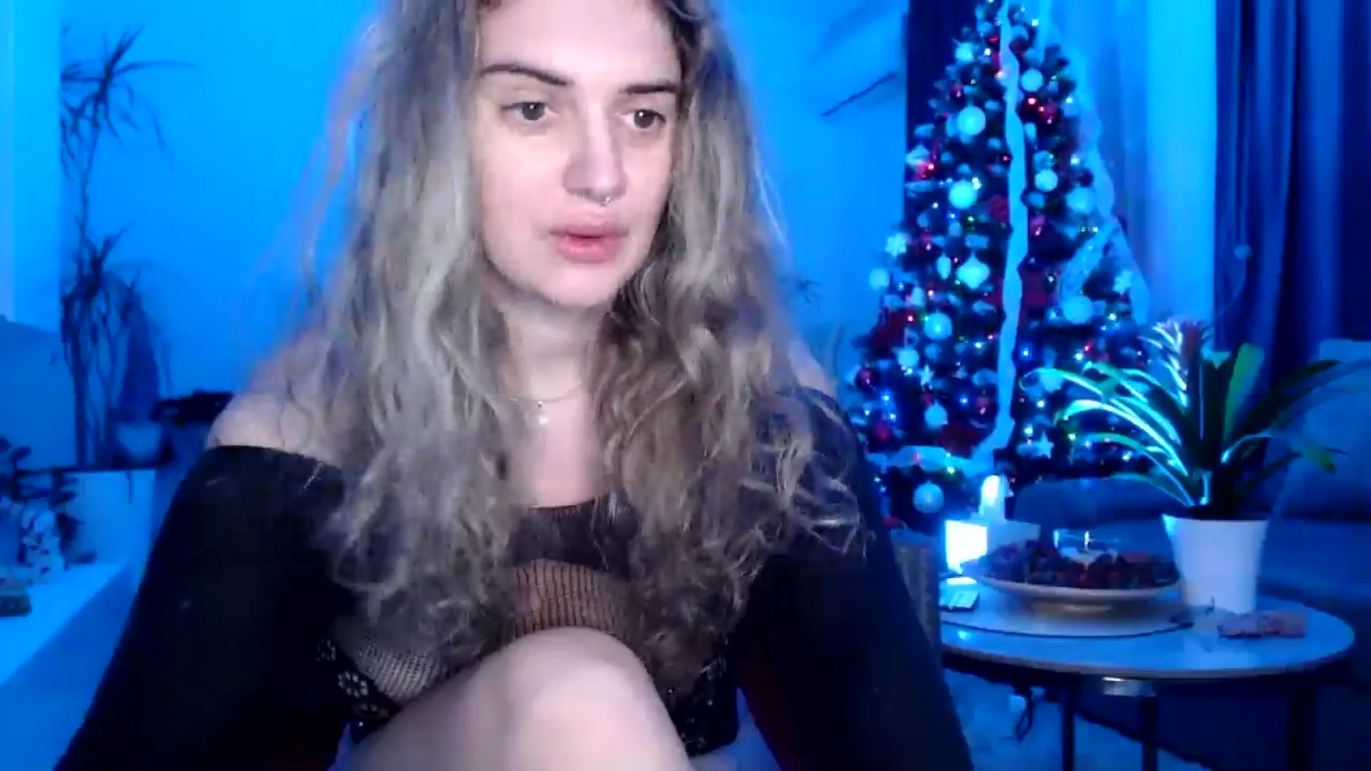 Gallery image thumbnail from MissDivinna's myfreecams stream on, 01/02/2025, 02:58 image 18 of 20