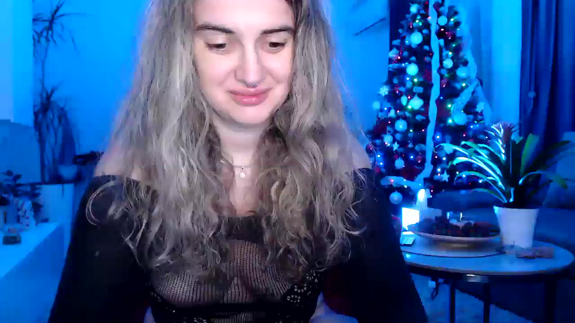 Gallery image thumbnail from MissDivinna's myfreecams stream on, 01/02/2025, 02:58 image 12 of 20