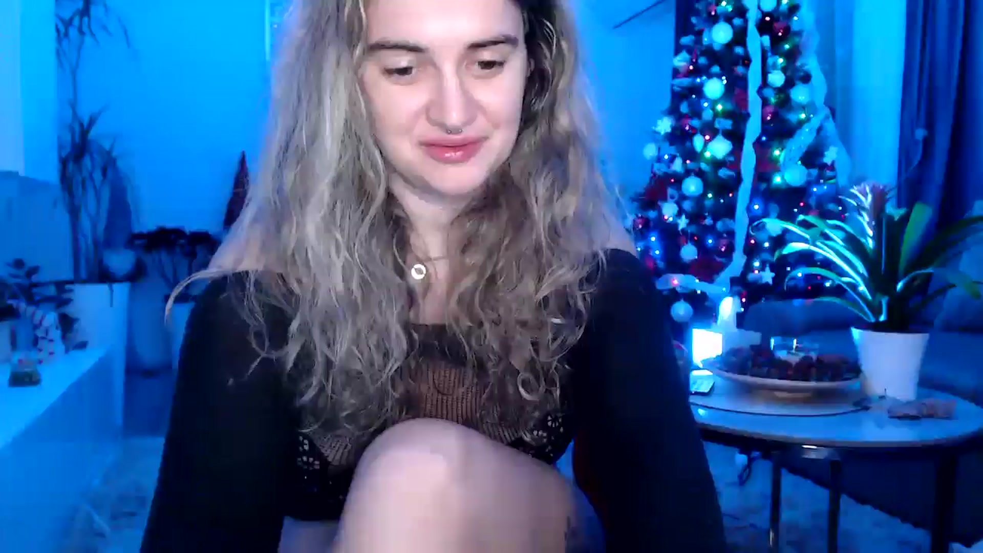 Gallery image thumbnail from MissDivinna's myfreecams stream on, 01/02/2025, 02:58 image 4 of 20