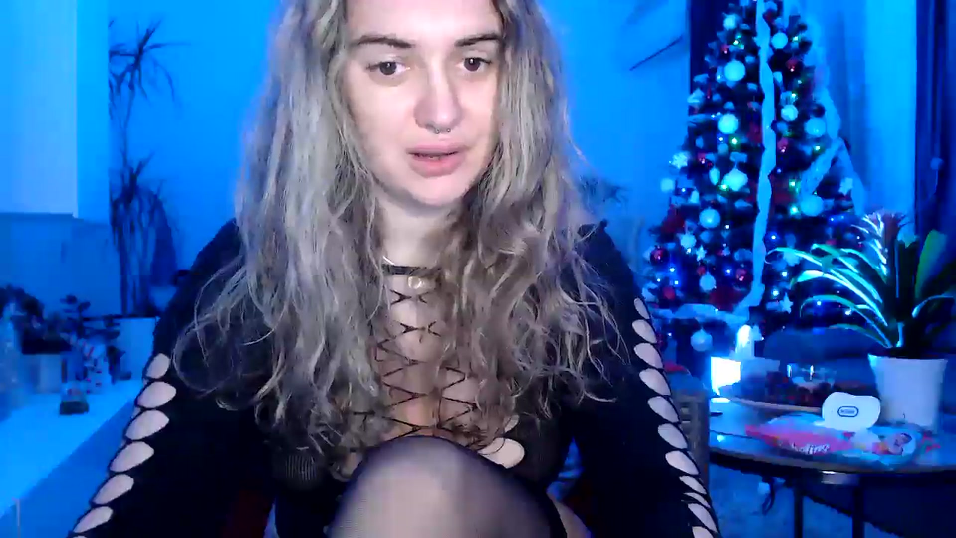 Gallery image thumbnail from MissDivinna's myfreecams stream on, 01/02/2025, 23:33 image 2 of 20