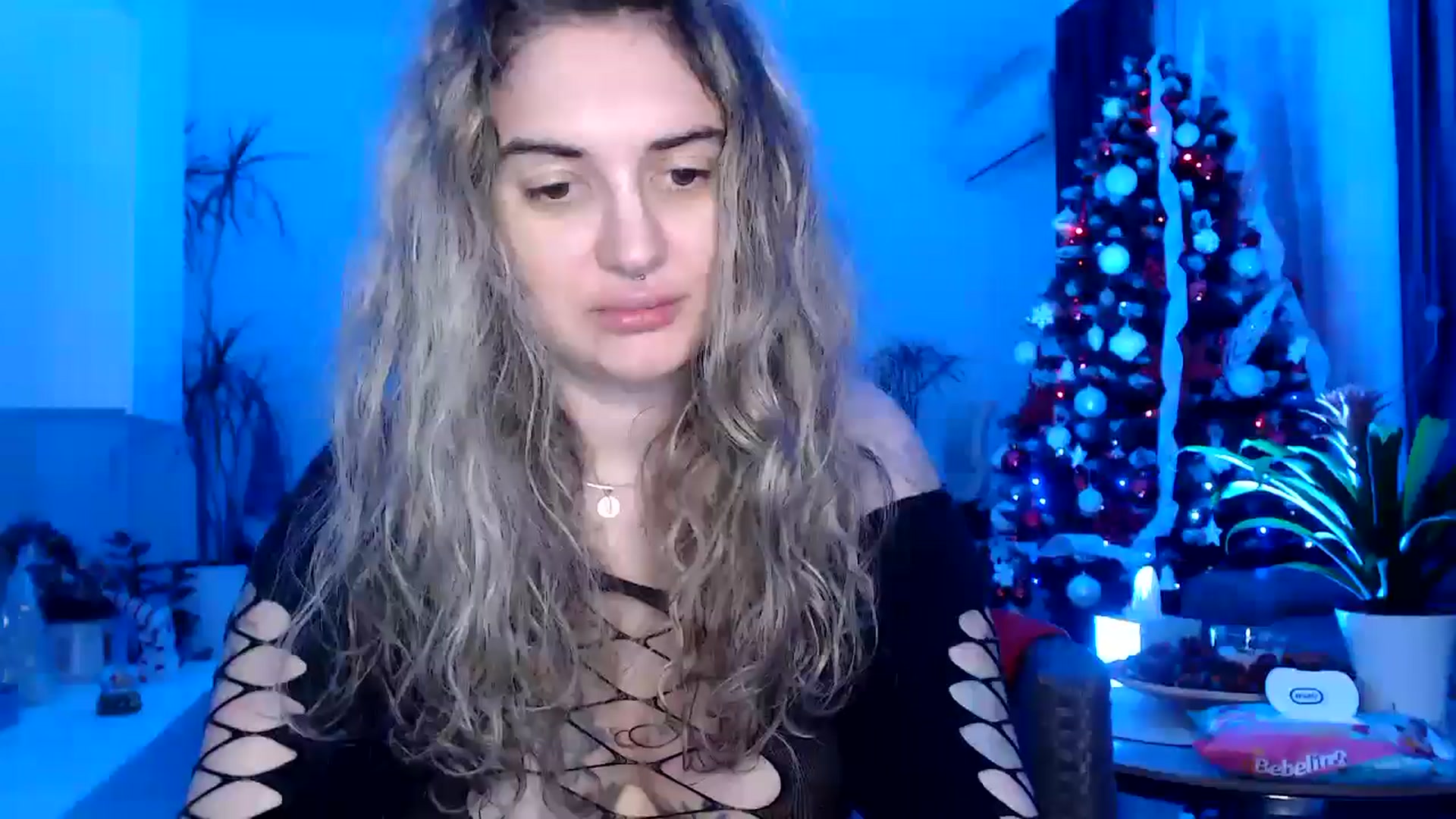 Gallery image thumbnail from MissDivinna's myfreecams stream on, 01/03/2025, 24:00 image 18 of 20