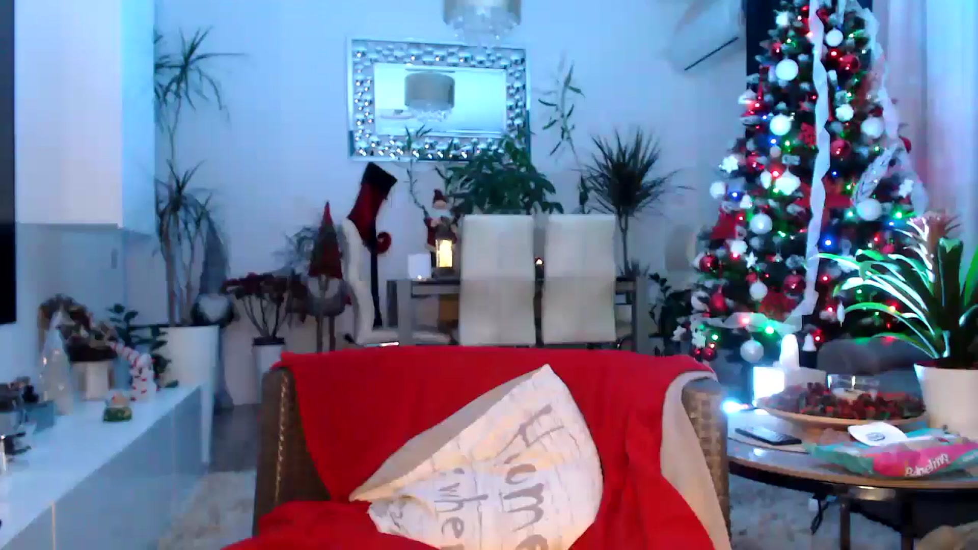 Gallery image thumbnail from MissDivinna's myfreecams stream on, 01/05/2025, 01:32 image 10 of 20