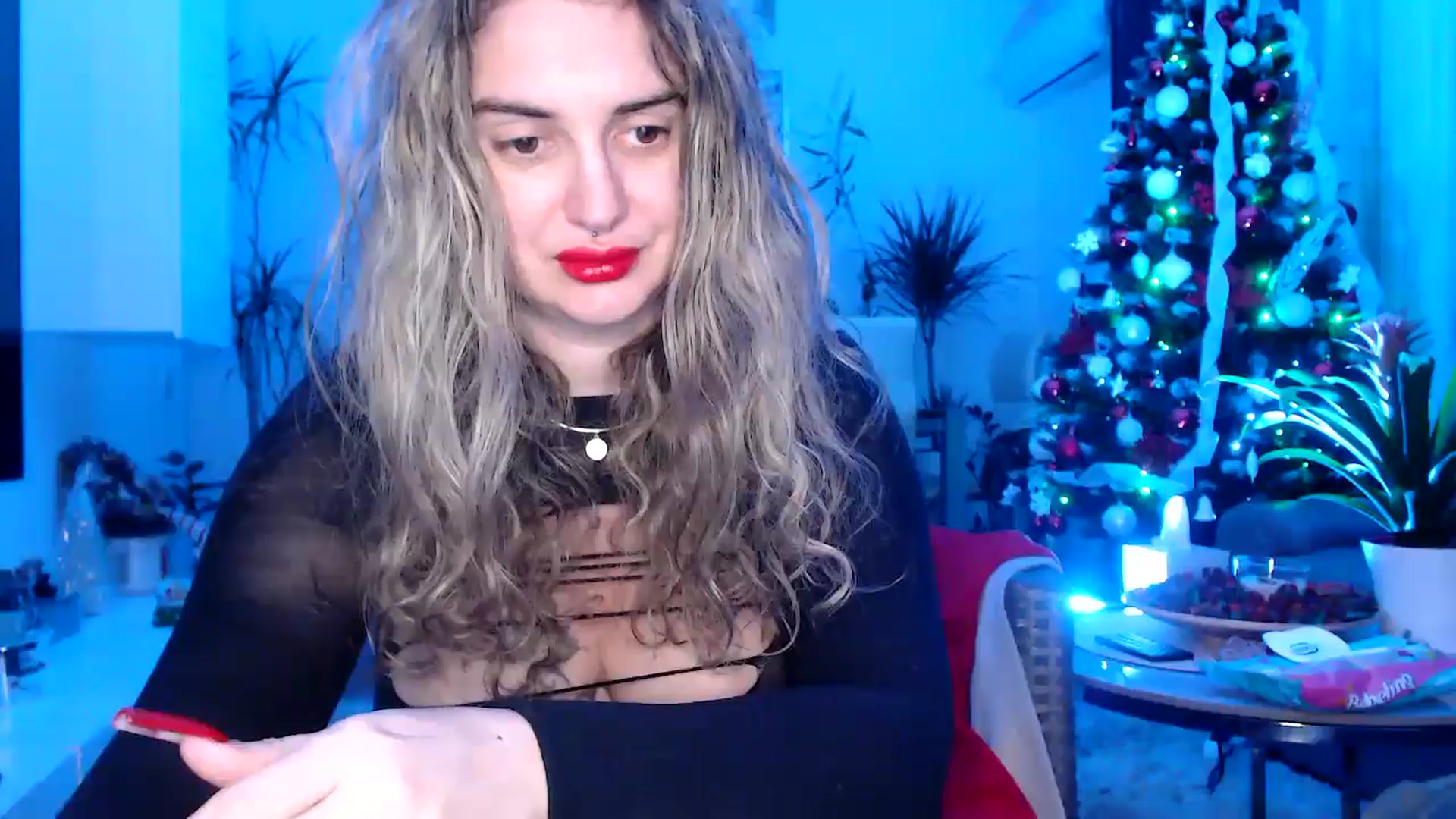 Gallery image thumbnail from MissDivinna's myfreecams stream on, 01/05/2025, 01:32 image 8 of 20