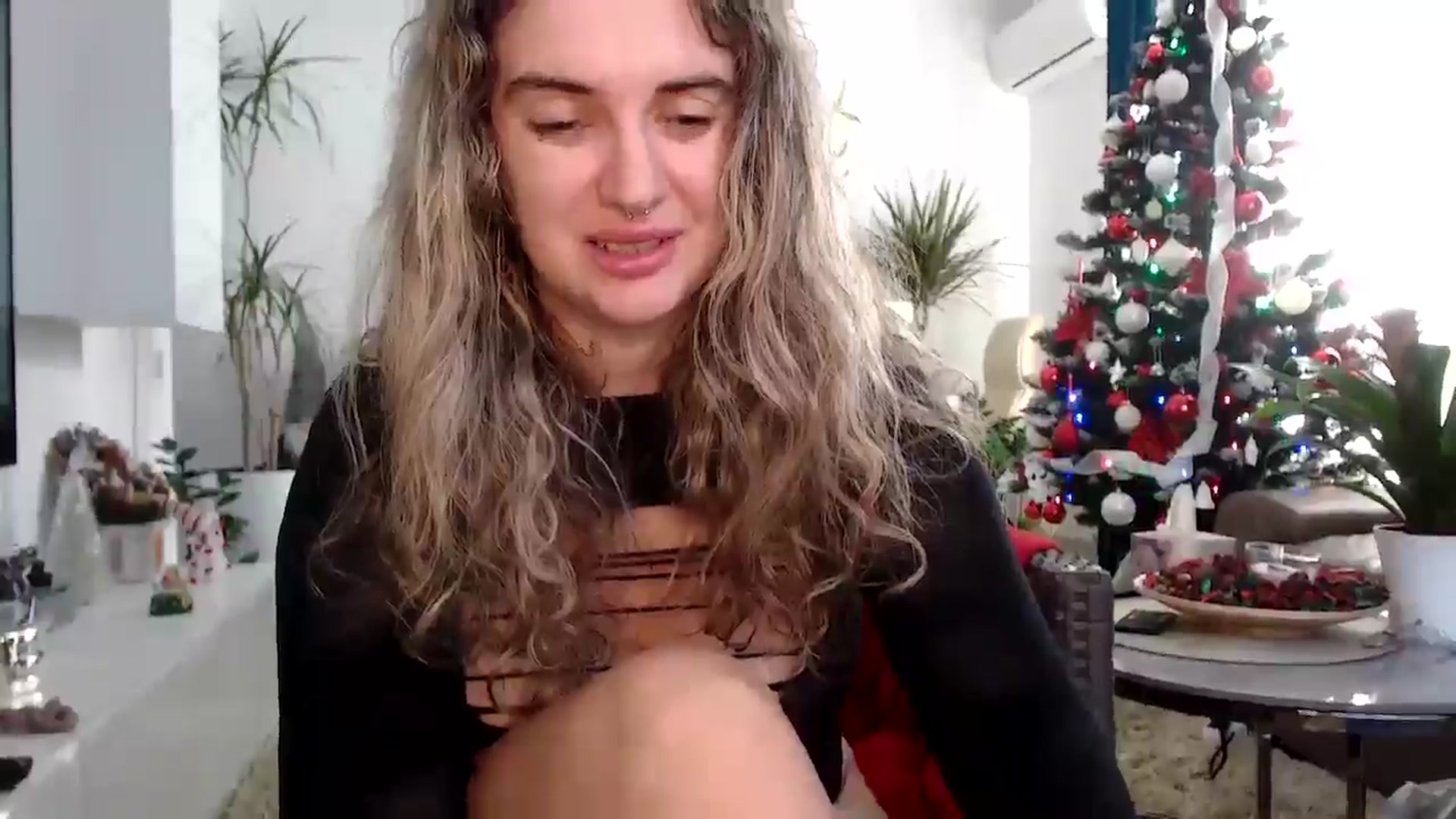 Gallery image thumbnail from MissDivinna's myfreecams stream on, 01/05/2025, 07:49 image 20 of 20