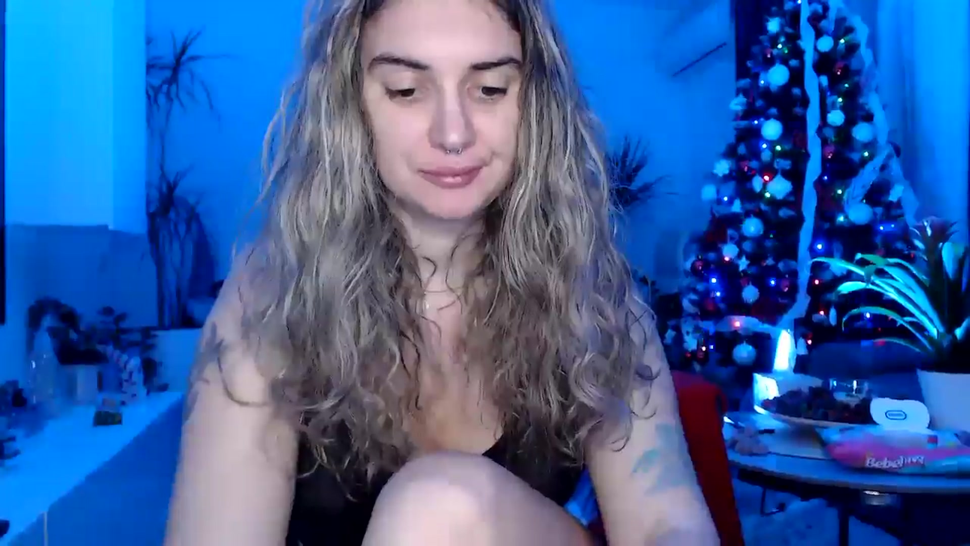 Gallery image thumbnail from MissDivinna's myfreecams stream on, 01/06/2025, 24:00 image 6 of 20