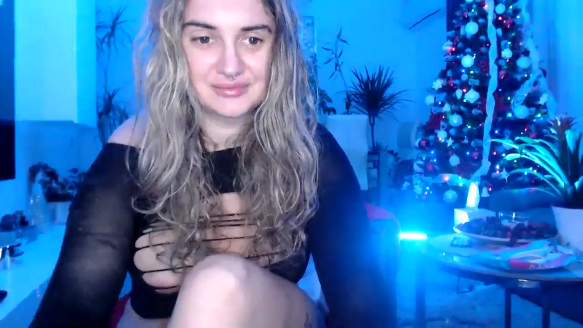 Gallery image thumbnail from MissDivinna's myfreecams stream on, 01/06/2025, 23:57 image 5 of 20