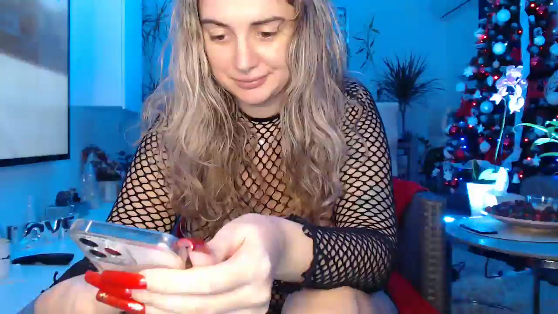 Gallery image thumbnail from MissDivinna's myfreecams stream on, 01/08/2025, 24:45 image 18 of 20