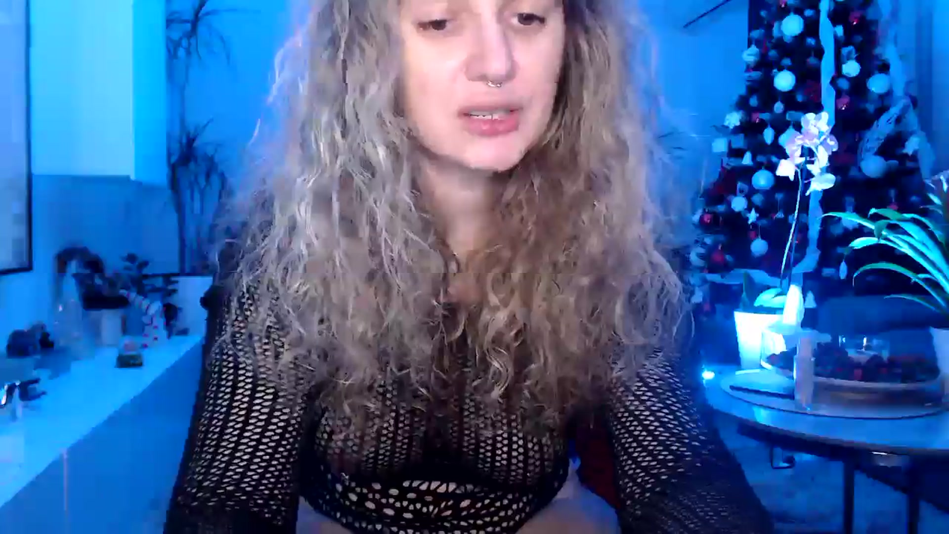 Gallery image thumbnail from MissDivinna's myfreecams stream on, 01/09/2025, 24:07 image 18 of 20