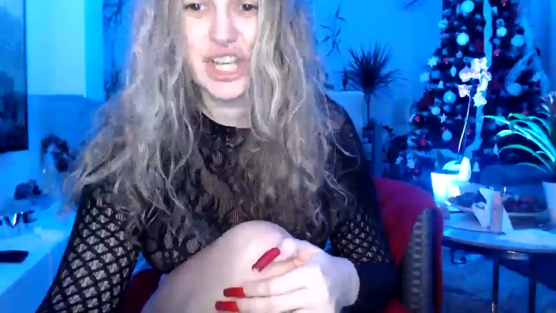 Gallery image thumbnail from MissDivinna's myfreecams stream on, 01/10/2025, 04:45 image 18 of 20
