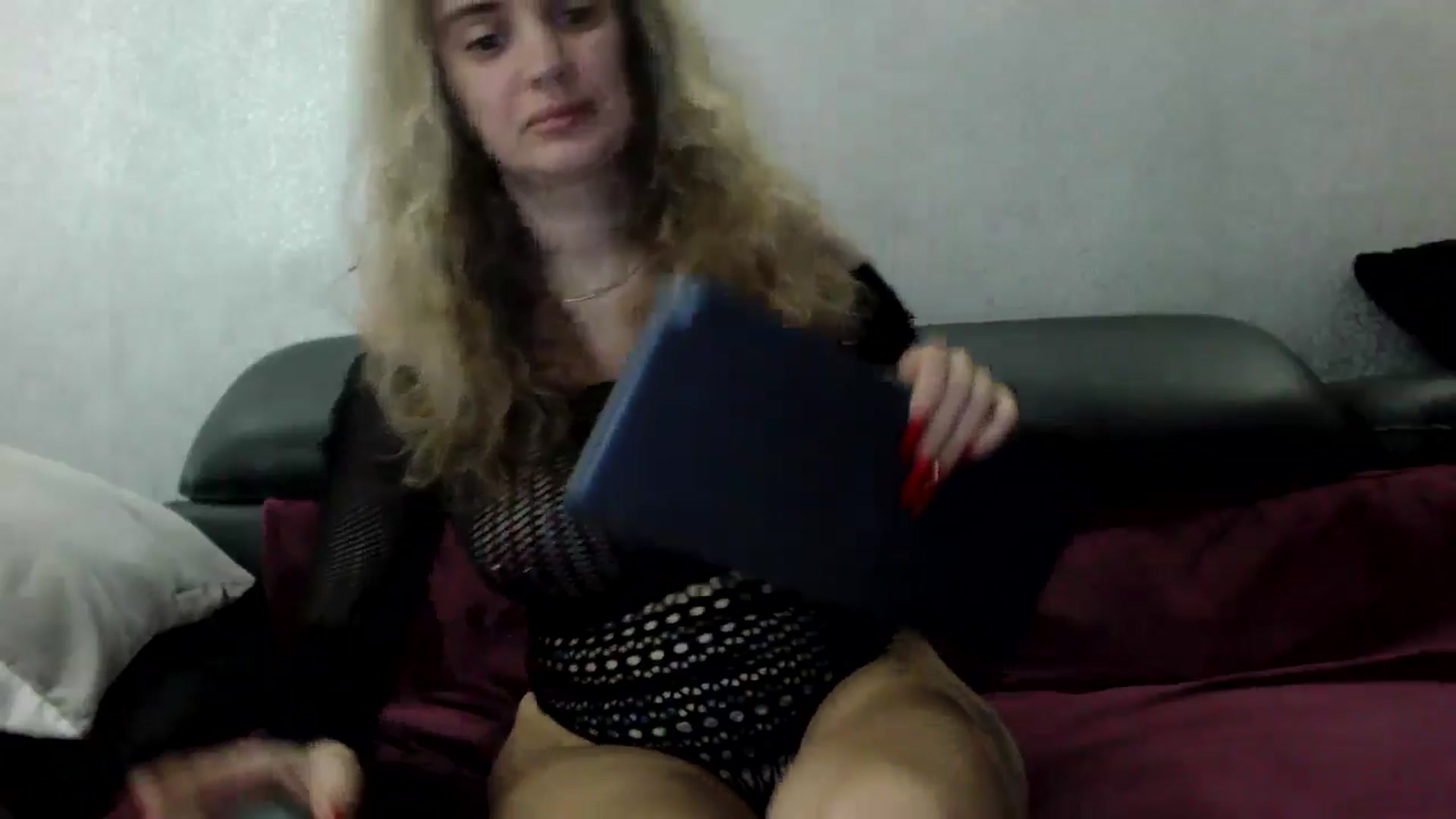 Gallery image thumbnail from MissDivinna's myfreecams stream on, 01/16/2025, 02:24 image 14 of 20