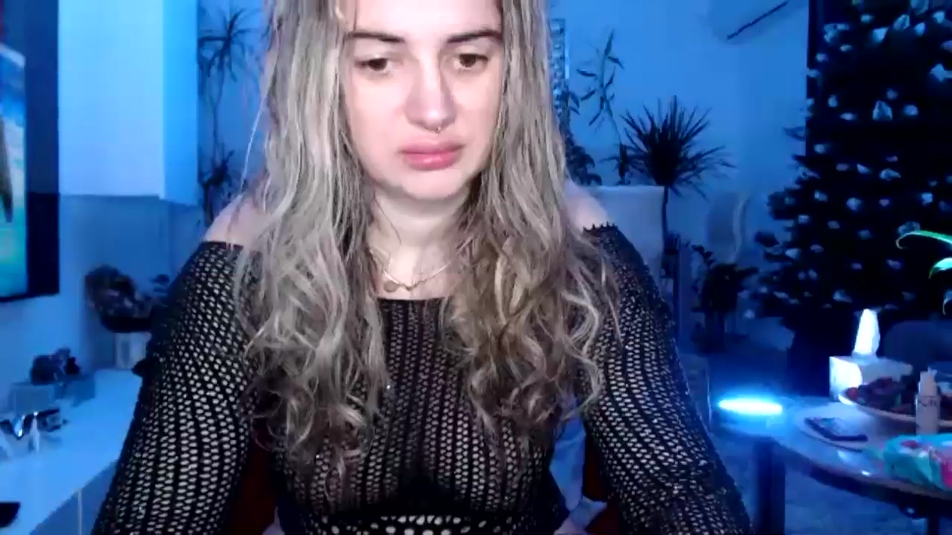 Gallery image thumbnail from MissDivinna's myfreecams stream on, 01/22/2025, 23:33 image 4 of 20