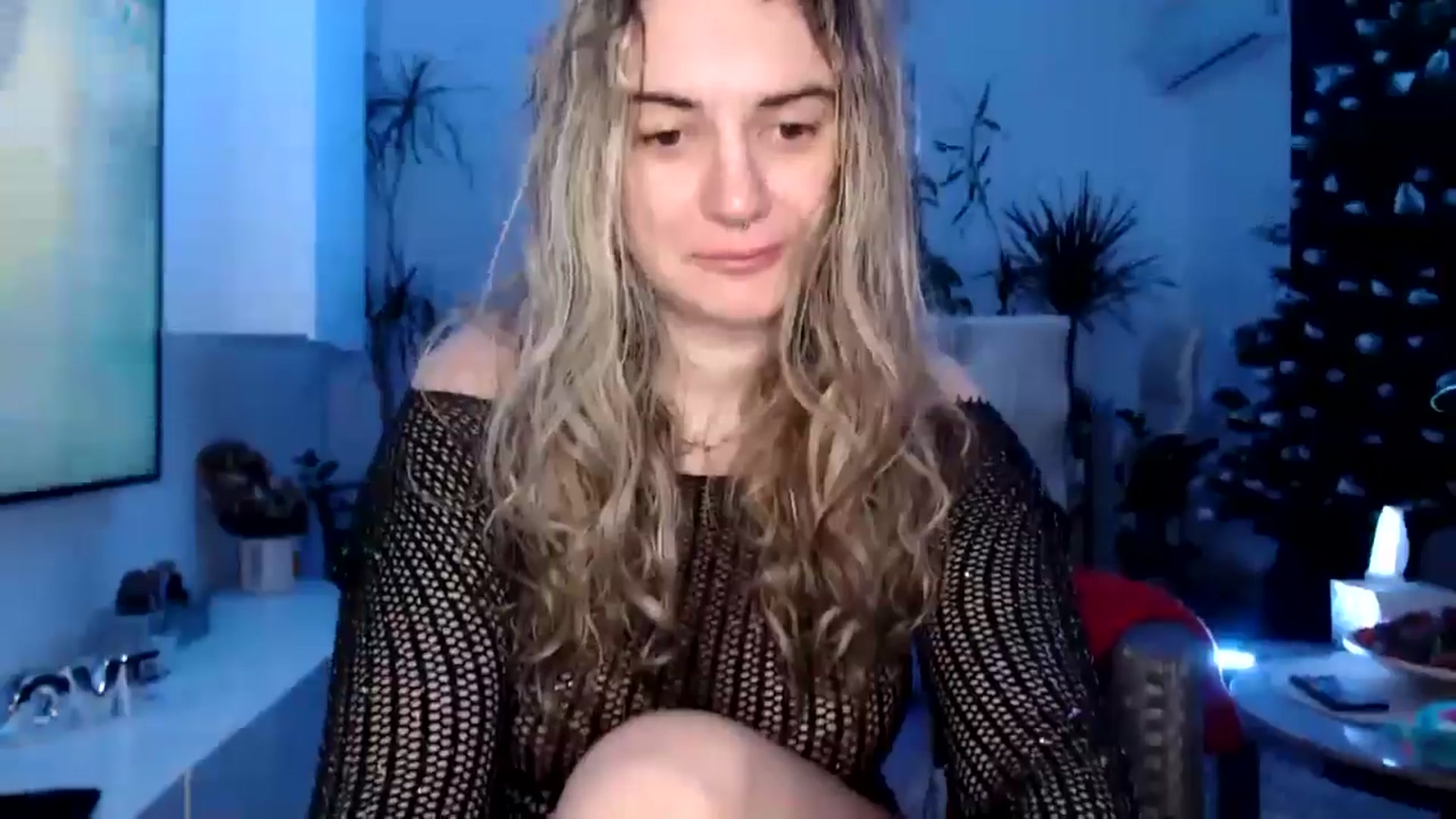 Gallery image thumbnail from MissDivinna's myfreecams stream on, 01/22/2025, 23:33 image 12 of 20