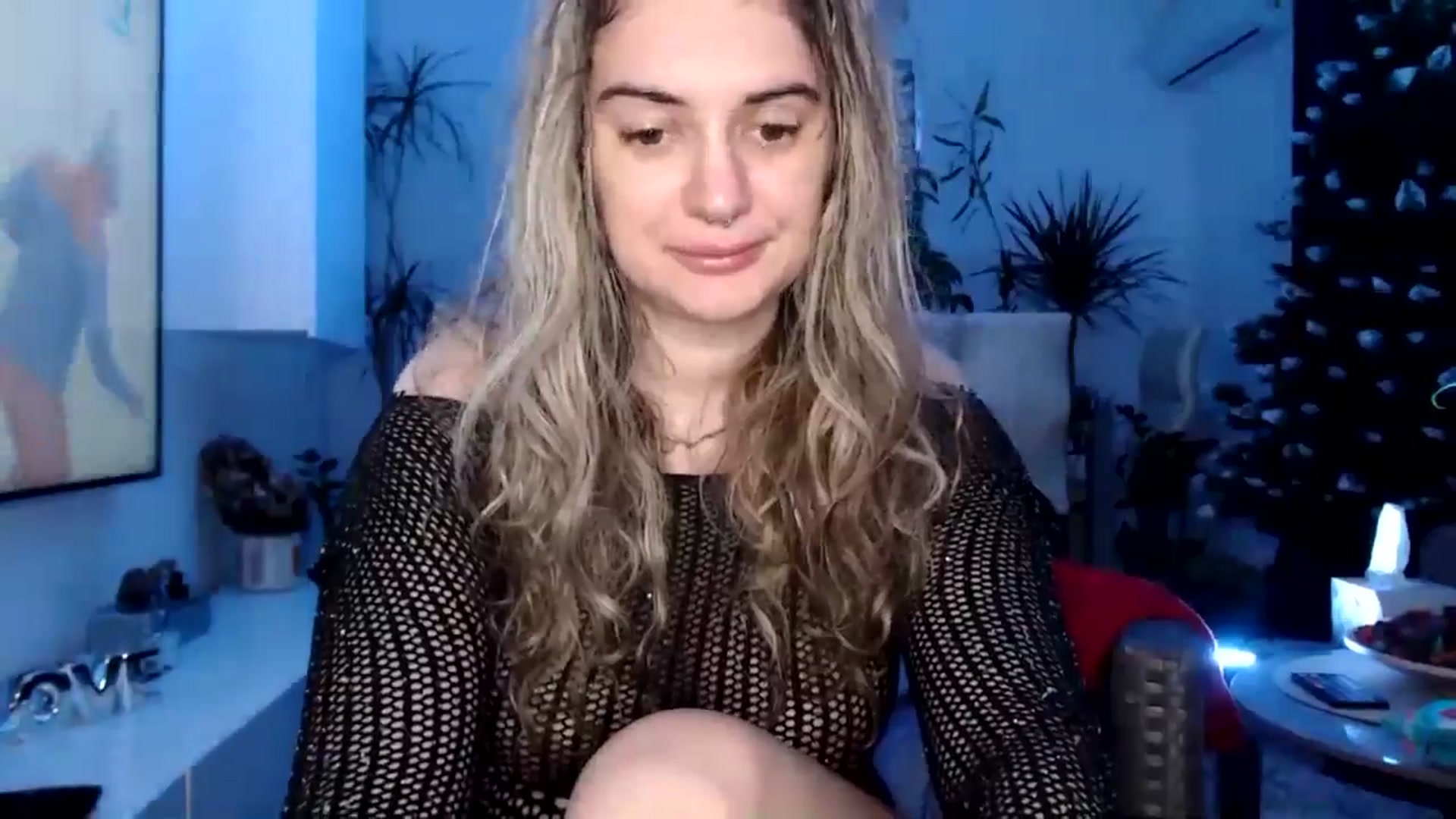 Gallery image thumbnail from MissDivinna's myfreecams stream on, 01/22/2025, 23:33 image 15 of 20